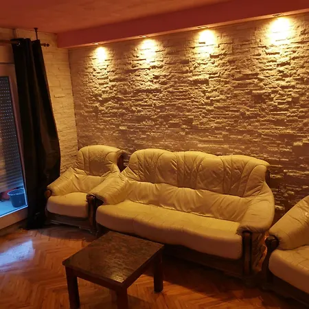 Apartment Mipilenchi Makarska