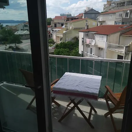 Apartment Mipilenchi *